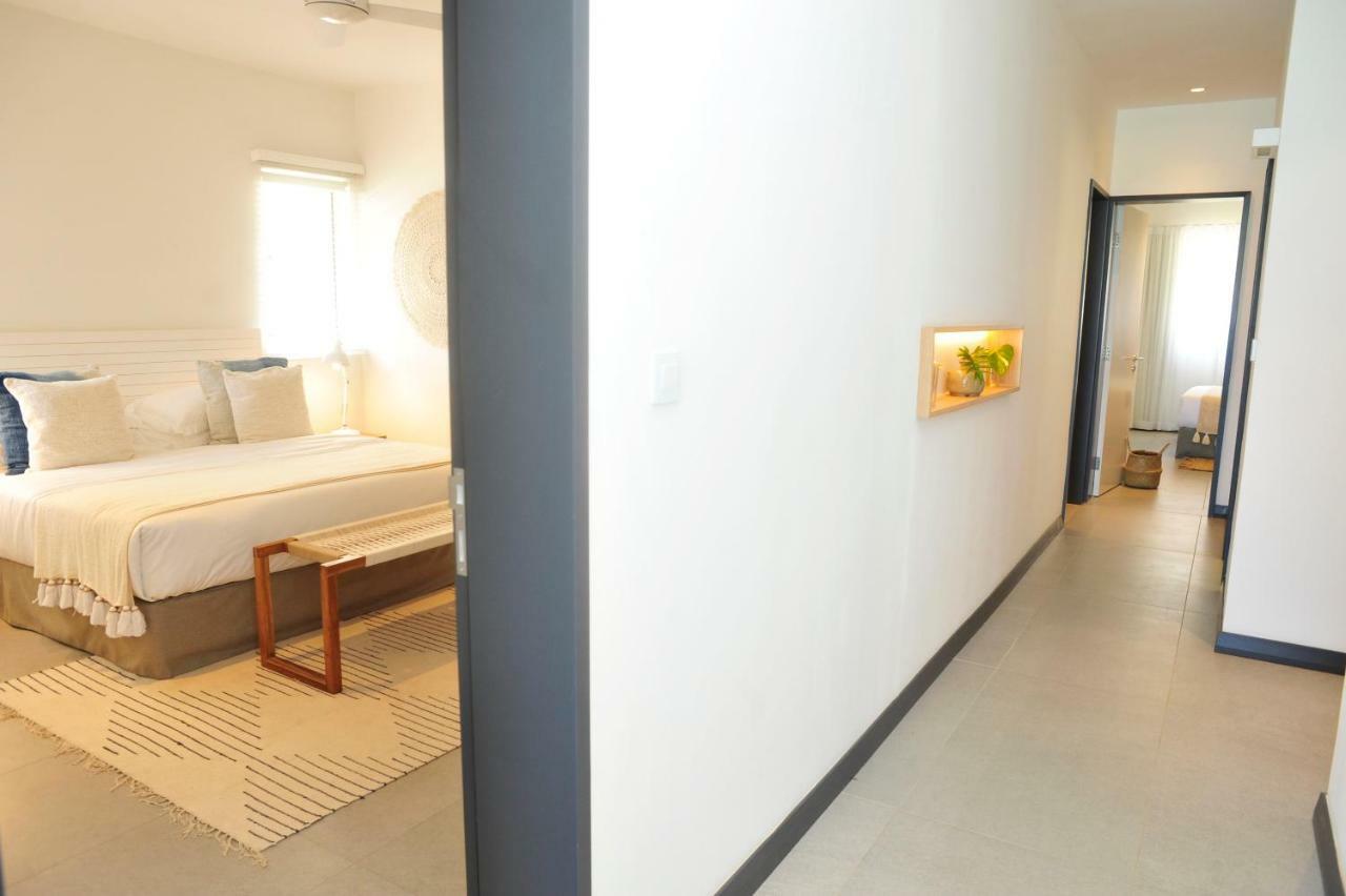 Obiches Luxury Beachfront Apartment Trou-Aux-Biches Exterior photo